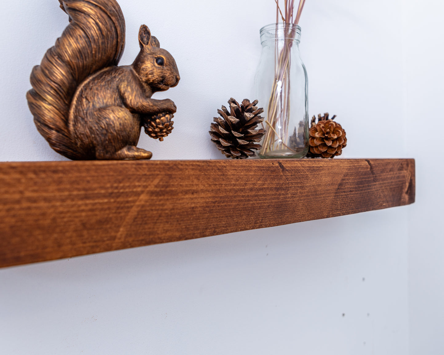 CHUNKY FLOATING SHELF