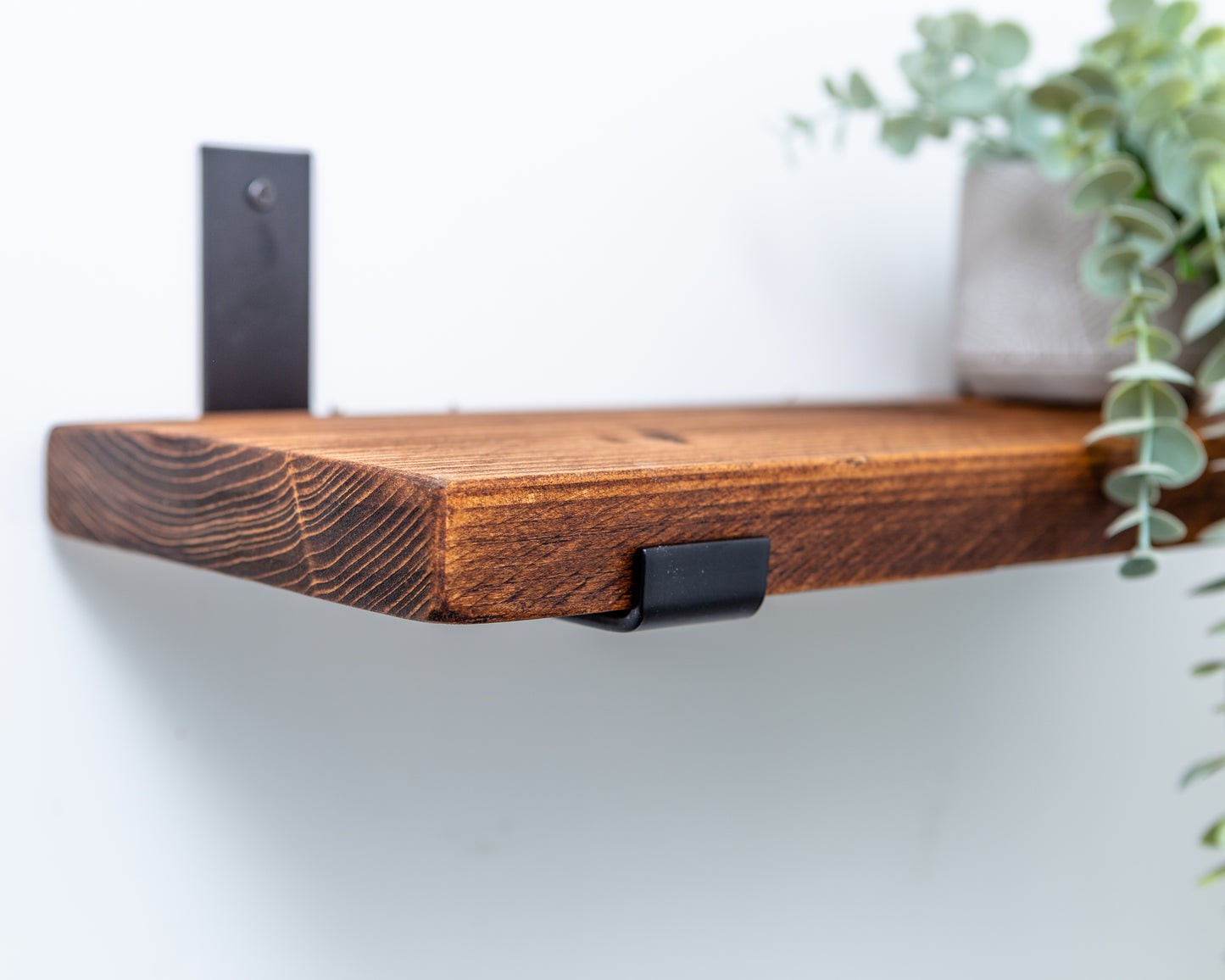RUSTIC SHELF WITH METAL UPPER BRACKET
