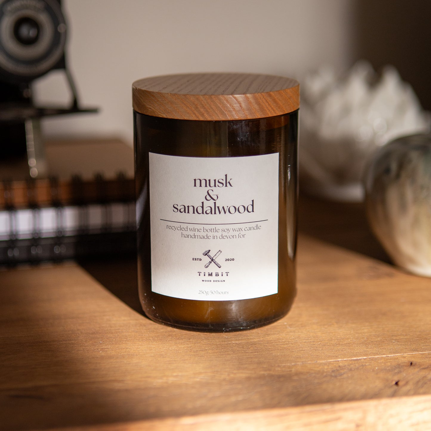 MUSK & SANDALWOOD CANDLE