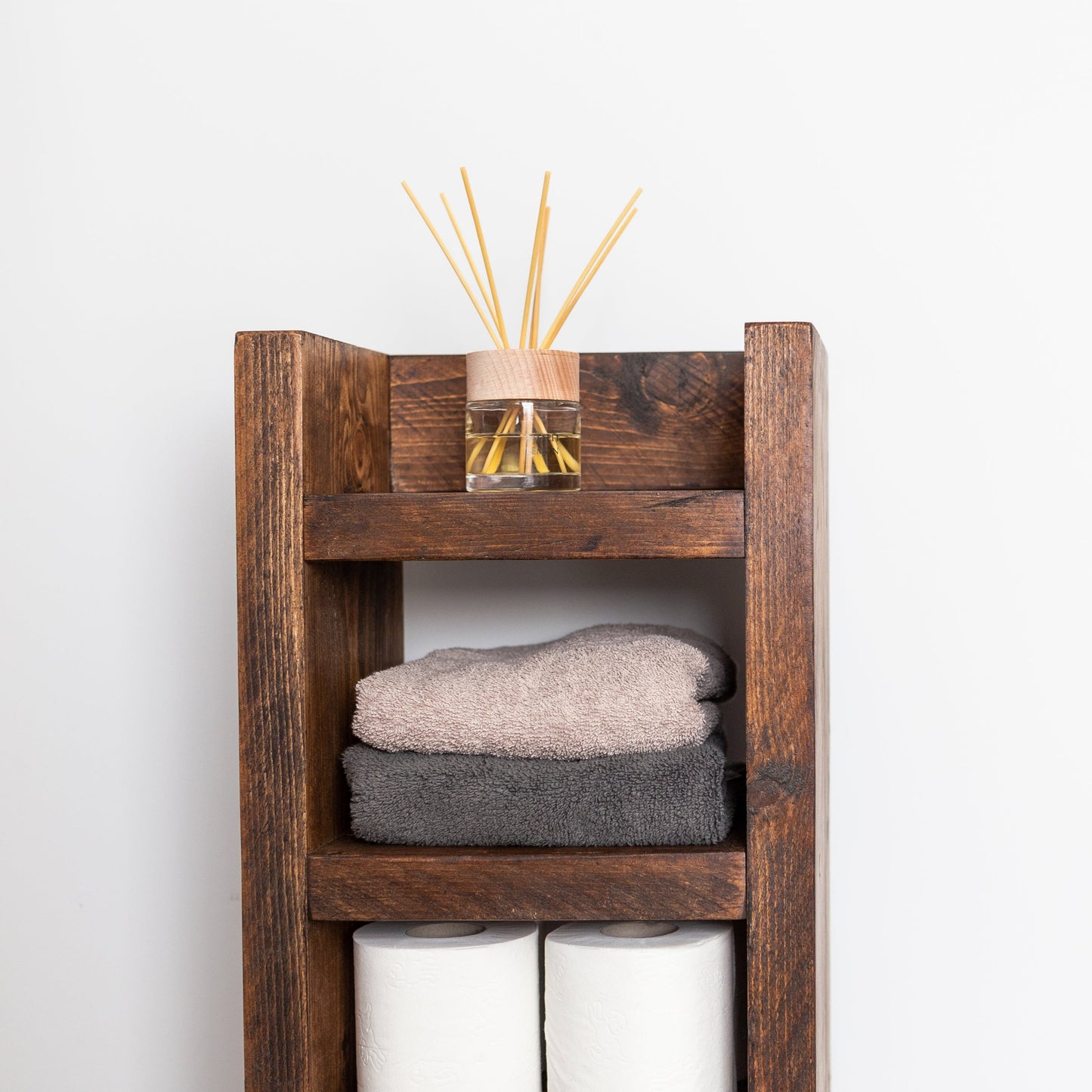 BATHROOM FLOOR SHELVING UNIT